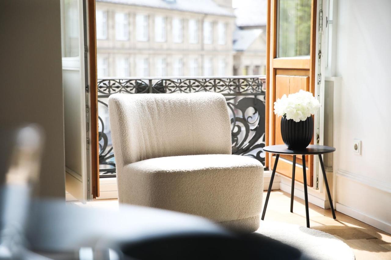 Palais Passy~Design Suite Mit Ausblick Im Zentrum 威斯巴登 外观 照片