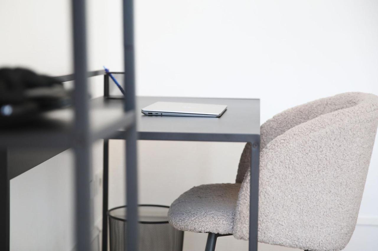 Palais Passy~Design Suite Mit Ausblick Im Zentrum 威斯巴登 外观 照片
